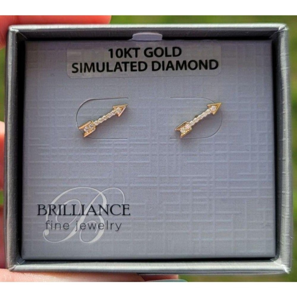 Solid 10K Gold Arrow Stud Earrings